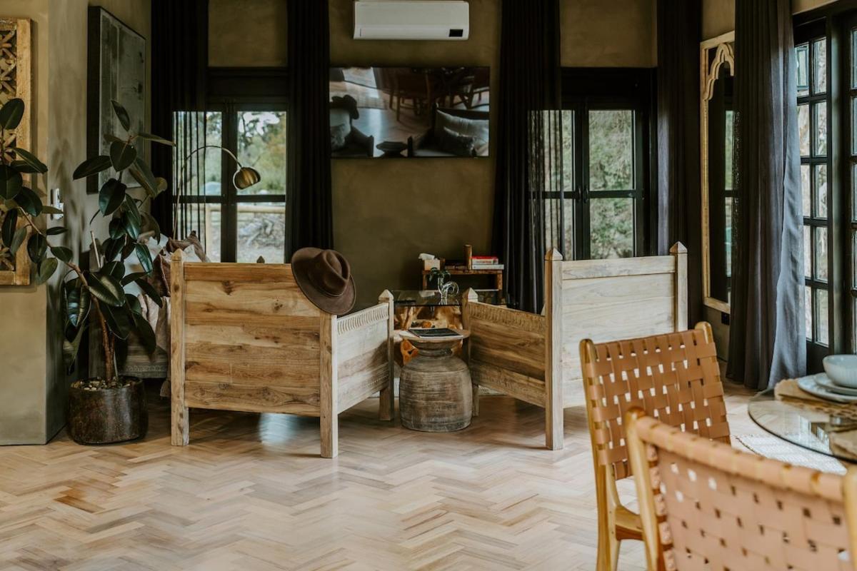 Launching Place The Temple - Country Farm Retreatヴィラ エクステリア 写真