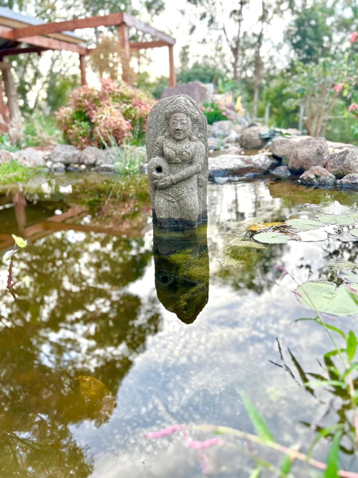 Launching Place The Temple - Country Farm Retreatヴィラ エクステリア 写真